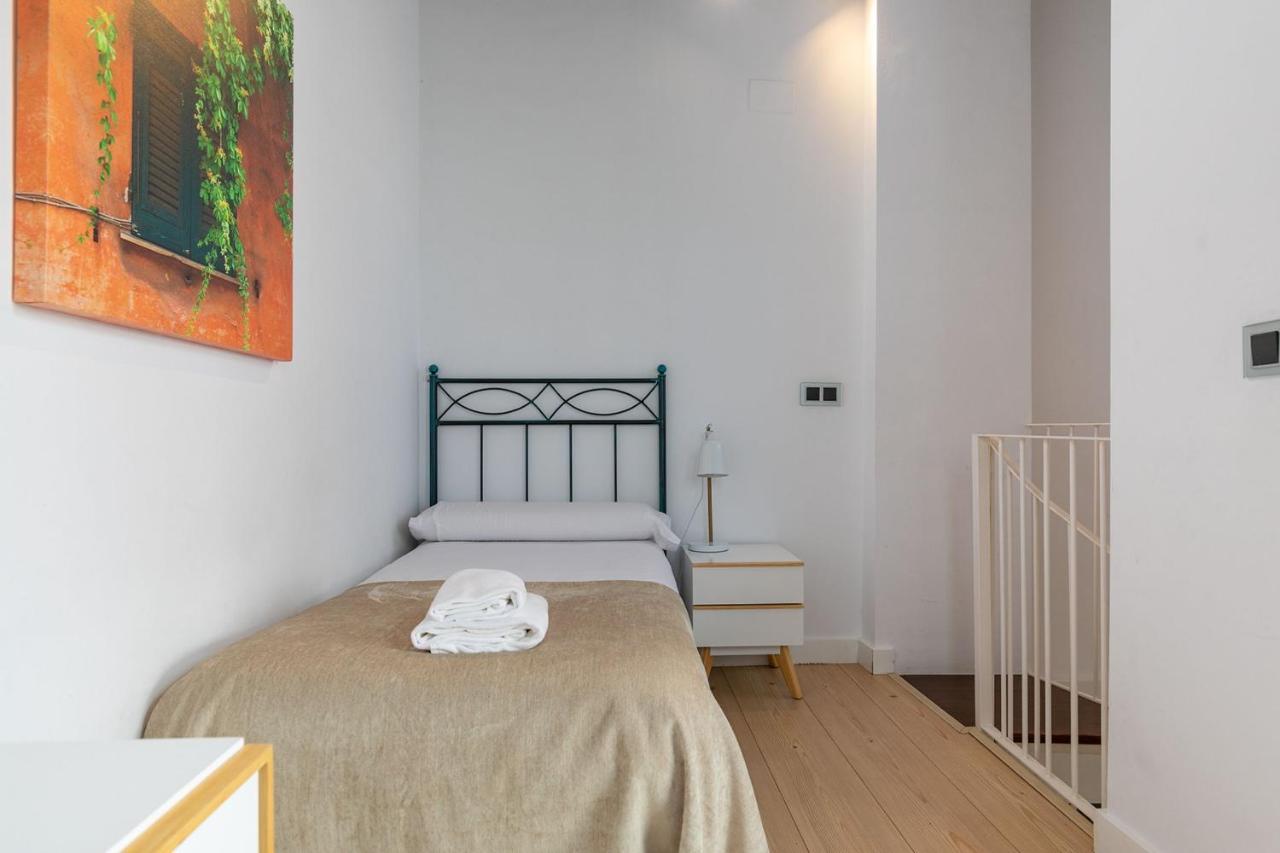 Holiday Rentals Tempa Museo Siviglia Esterno foto